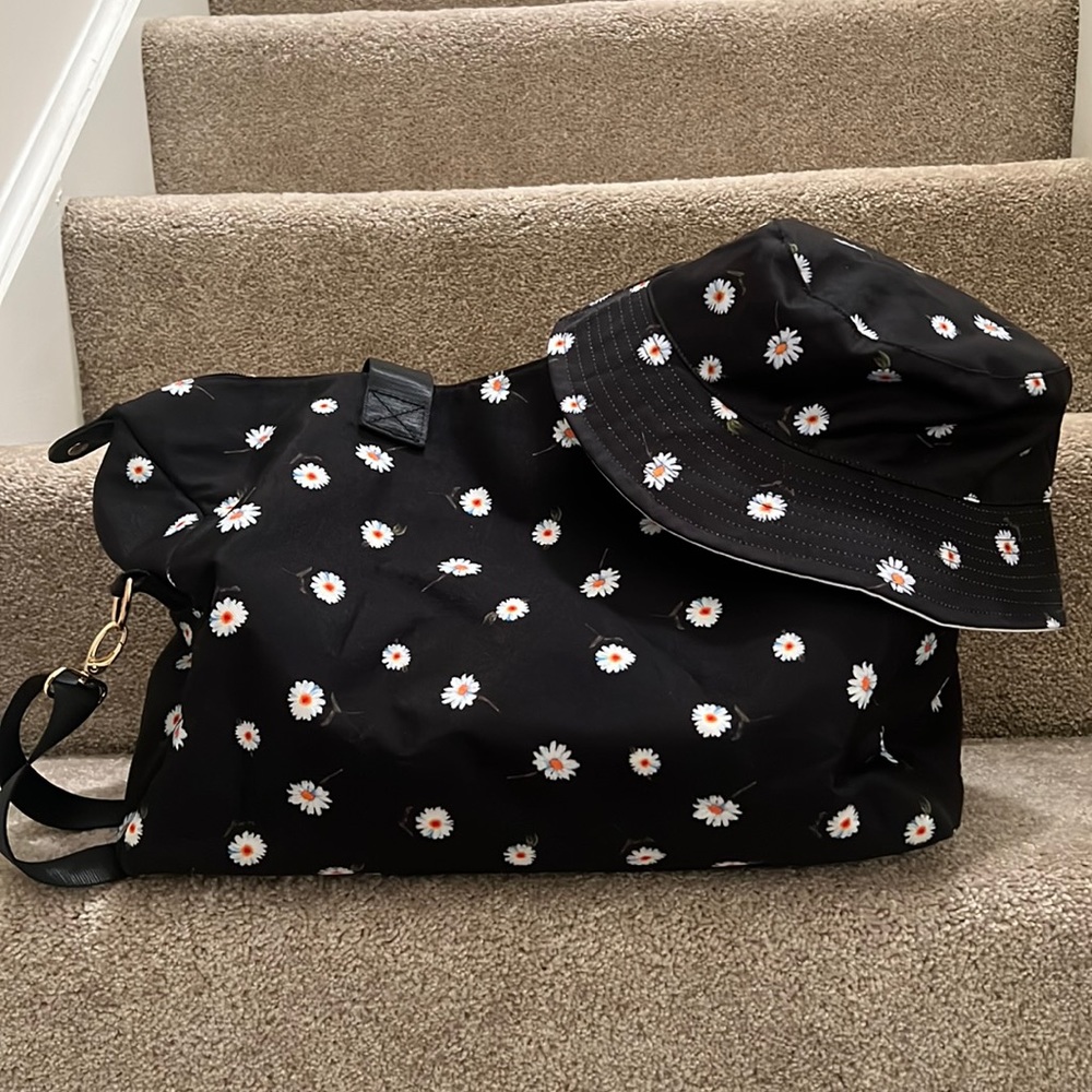 Alice & Olivia Daisy Print Duffel Bag